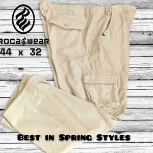 HP🔥Rocawear Cargo pants (44x32)